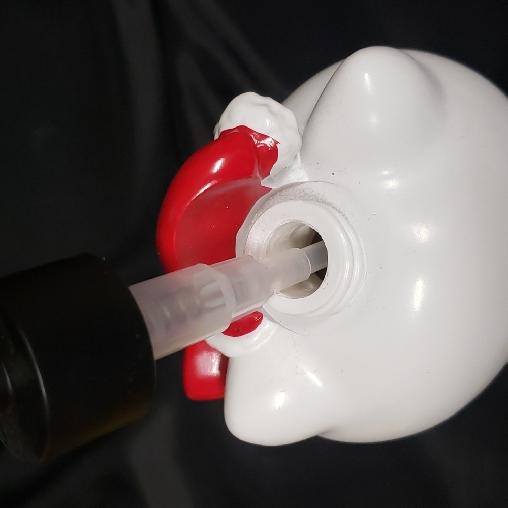 Hello Kitty NWOT Resin Lotion/Soap Pump Dispenser - Picture 7 of 7